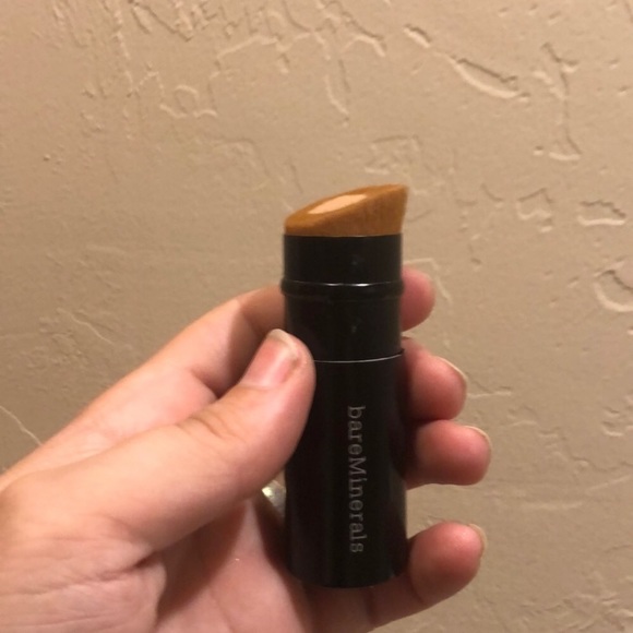BareMinerals Core Coverage Brush - Picture 5 of 8